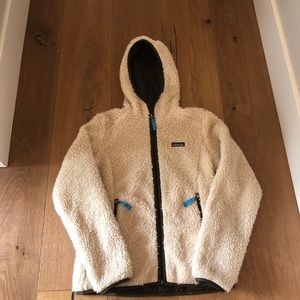 A Patagonia Los Gatos jacket.